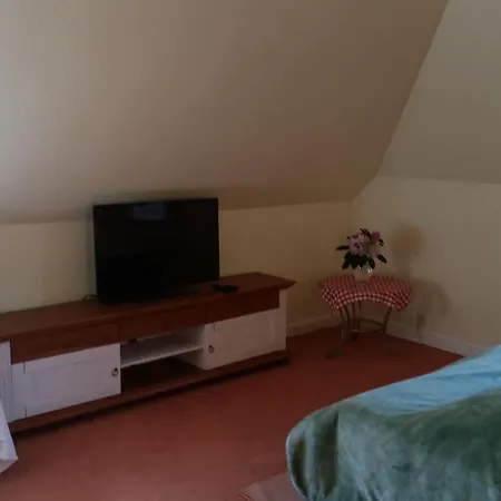 Mit Teichblick Bed & Breakfast *
